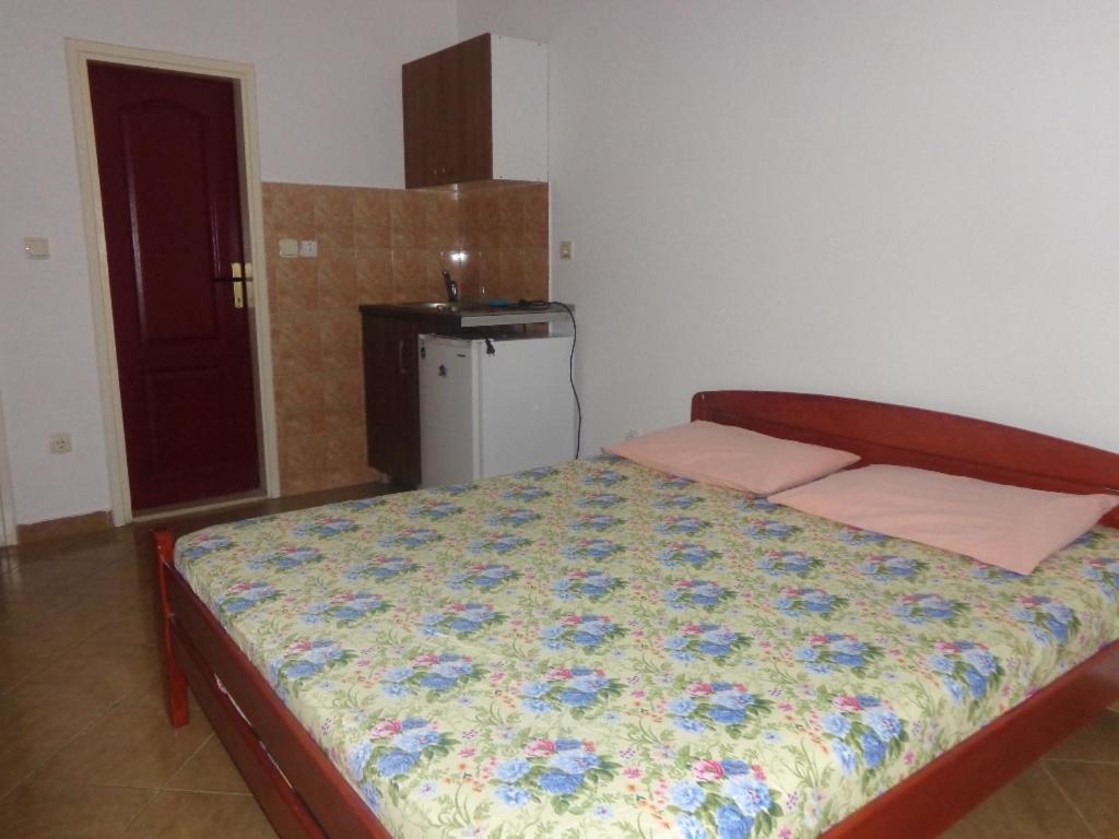 Apartments Antic Будва Екстер'єр фото