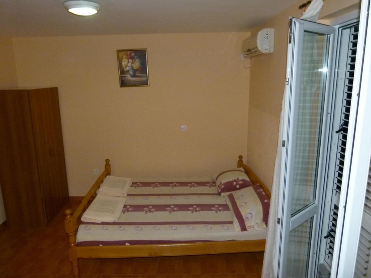 Apartments Antic Будва Екстер'єр фото
